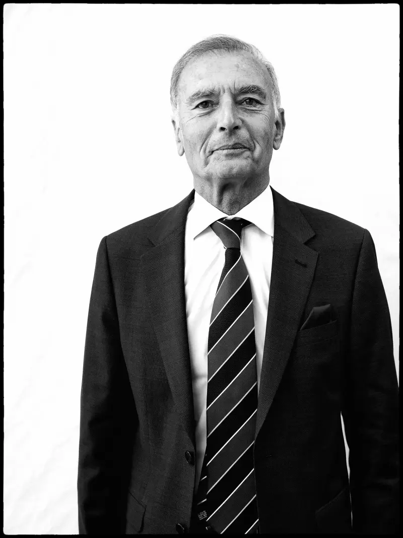 AVEDON 26